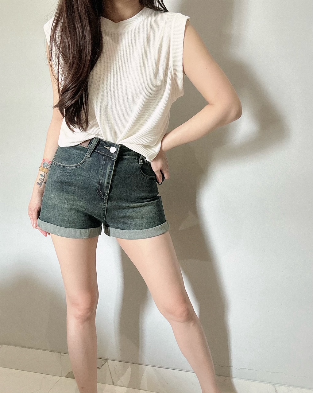 Kode: 4225 (Denim shorts) - Image 2